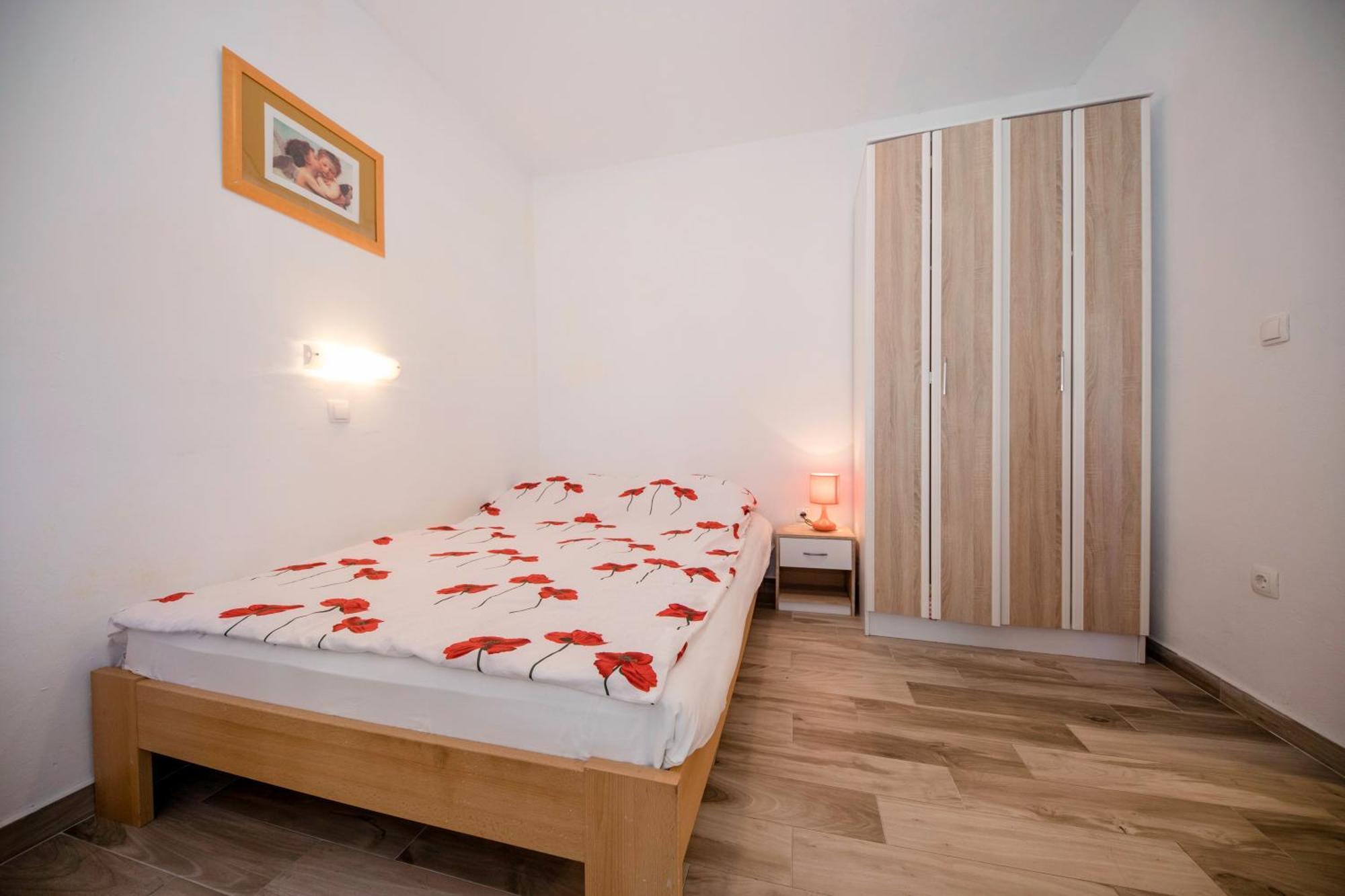 Kazo Apartment Rab Town Luaran gambar